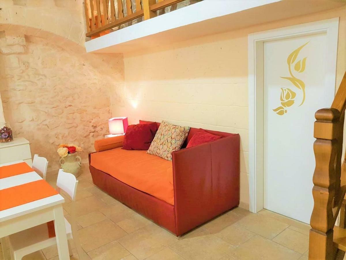 More Apartments The Castle Bari Luaran gambar